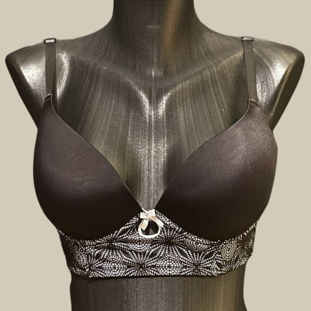 Black Push-Up Bra.